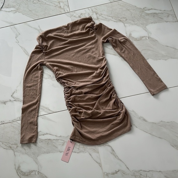 NWT Micas off shoulder ruched mini dress or top Size Medium festival - Picture 4 of 10